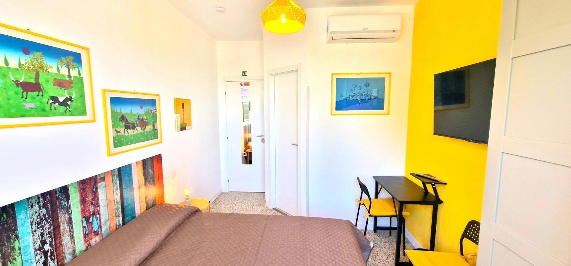 Pensión Cecilia House